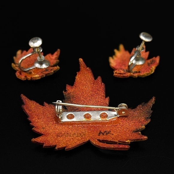 Vintage Autumn Leather Maple Leaf Brooch and Earrings Set - Cottagecore - Picture 7 of 7